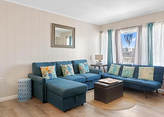 Renovated 1-bedroom With Bay Views, Near Convention Center & Ferienhaus *