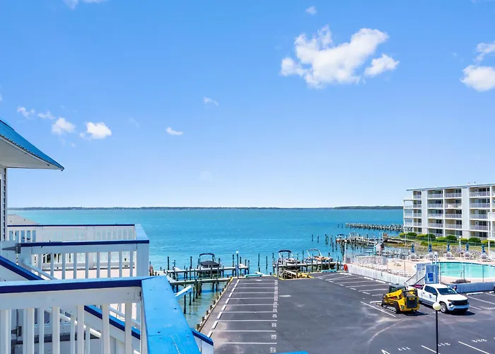 Ferienhaus Renovated 1-bedroom With Bay Views, Near Convention Center &